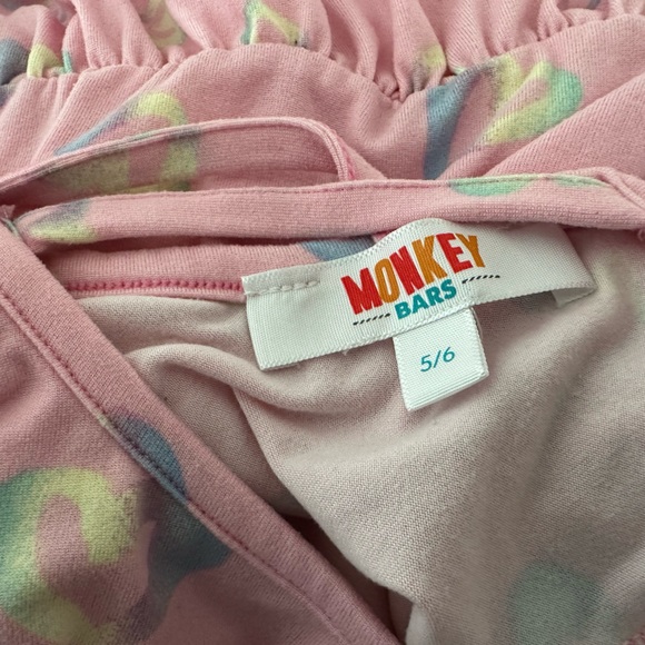 Pink long sleeve dress with heart pattern - Picture 5 of 5